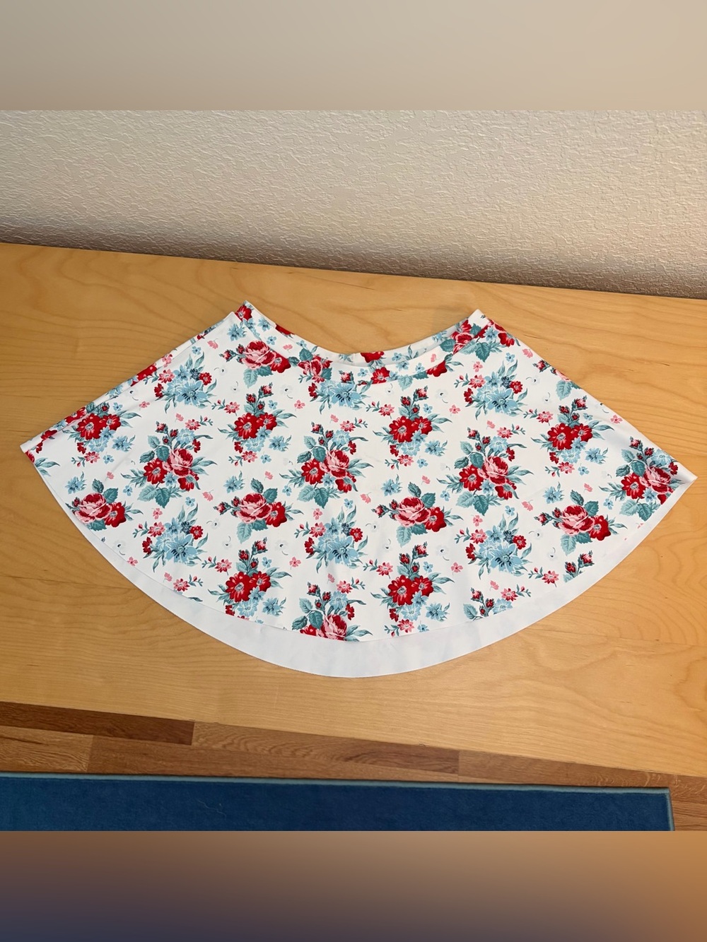 NWOT Eleve Dancewear Going Steady Floral Flare Skirt, Adult M